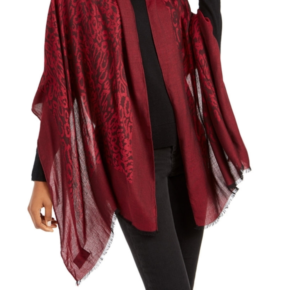 New Calvin Klein Red Leopard Chambray Rayon Scarf - Picture 2 of 6